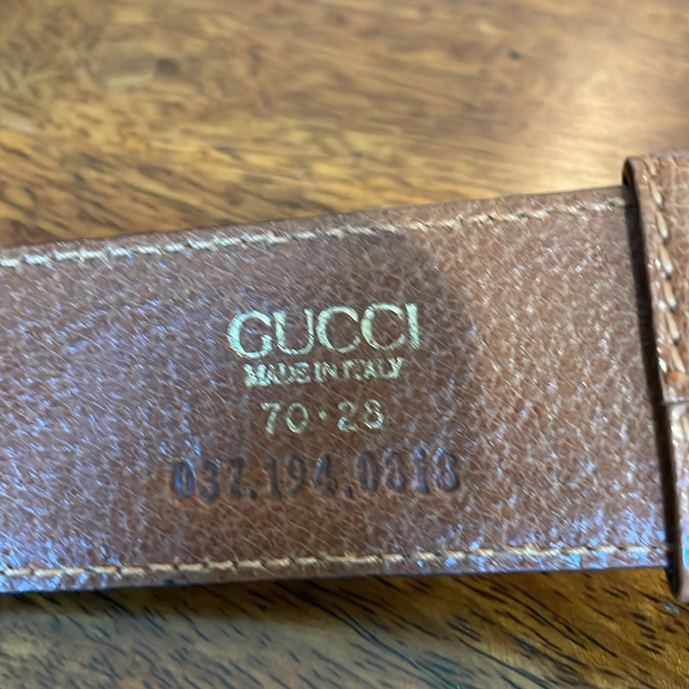 GUCCI VINTAGE WOMENS’ LEATHER BELT WITH GOLD TONE BUCKLE (28”) - Picture 3 of 6